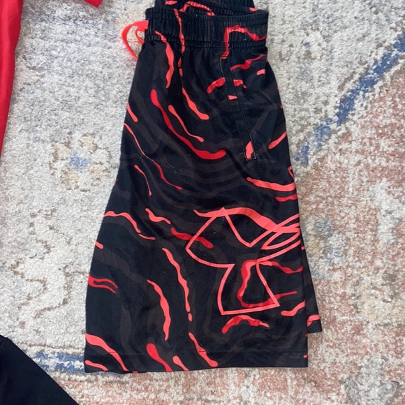 Medium/large boys bundle Nike / under armour - Picture 8 of 10